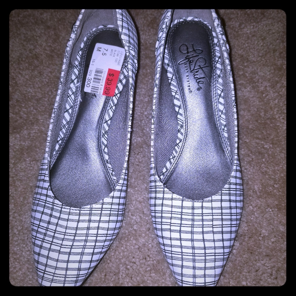 Life Stride shoe